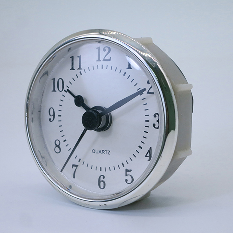 นาฬิกาโลหะสีเงินขนาด 56mm ซ็อกเก็ต